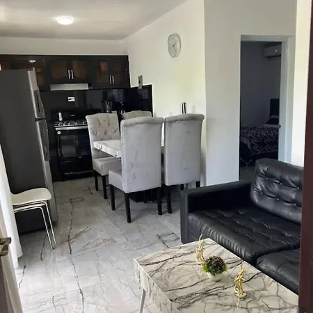 Casa Compartida Peralta Apartment